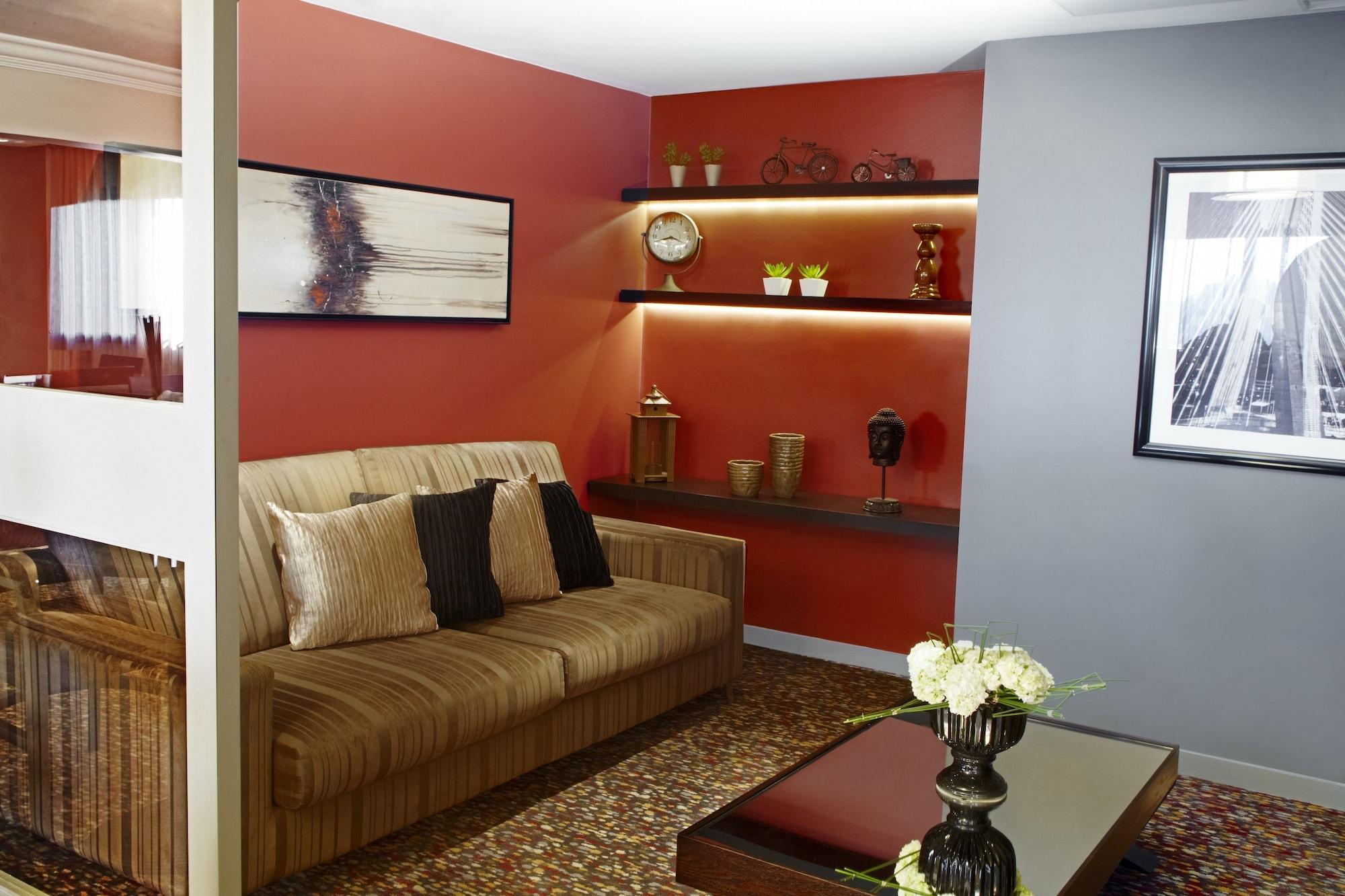 Marriott Sao Paulo Airport Hotel Гуарульюс Экстерьер фото A living room
