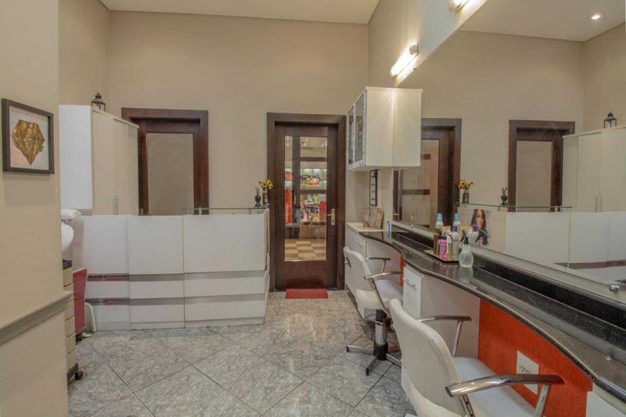 Marriott Sao Paulo Airport Hotel Гуарульюс Экстерьер фото A salon in India